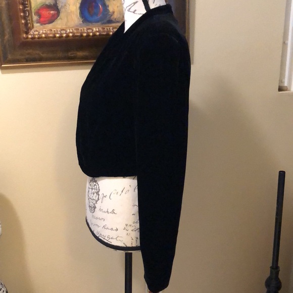 ⭐️Cache Classic velvet lined long sleeve elegant dress up or down cropped jacket - Picture 5 of 9